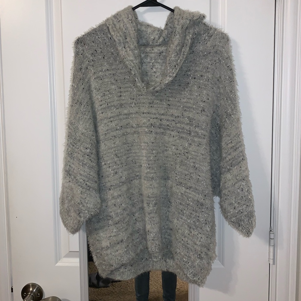 Nine West sweater top! 3/$14 OR 4/$17!!!